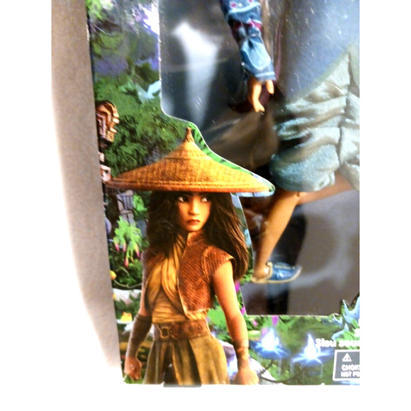 NEW IN BOX! Disney RAYA AND THE LAST DRAGON Human Sisu DOLL NEVER OPENED Collect - Picture 6 of 16